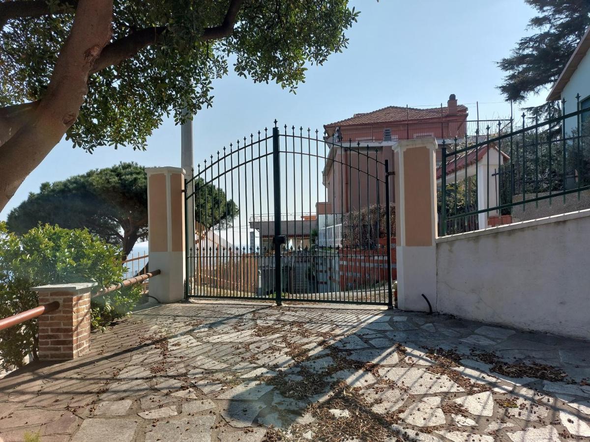 Una finestra sul mare monolocale Apartment Bergeggi Exterior foto